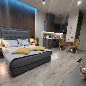  Apartman Silver Dawn